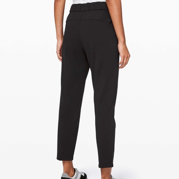 Lululemon On the Fly 7/8 Pant Black size 4 - Picture 2 of 10